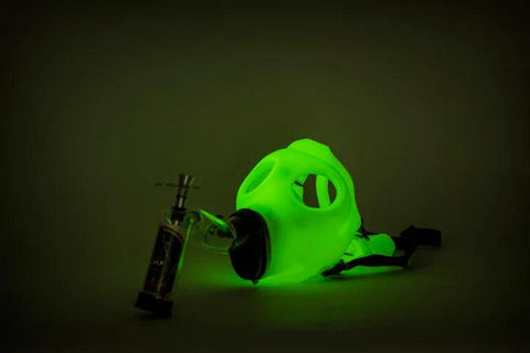 Herbies Acrylic | Gas Mask Waterpipe - Peace Pipe 420